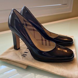 Burberry | Black Pumps w/ Thick Heel (8 US)